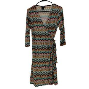 Soho Apparel Chevron Wrap Dress Size 10 Lightweight Summer Stretch RAA10427
